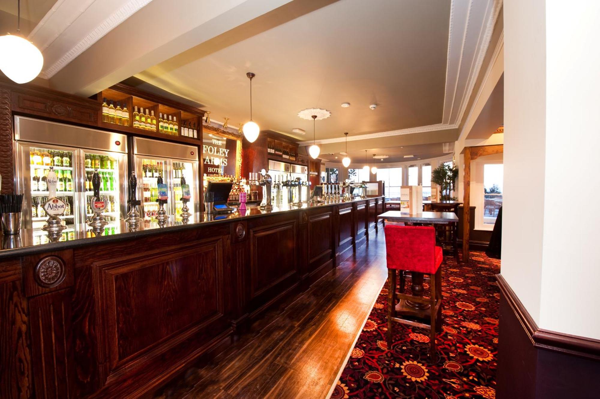 Foley Arms Hotel Great Malvern Exterior foto