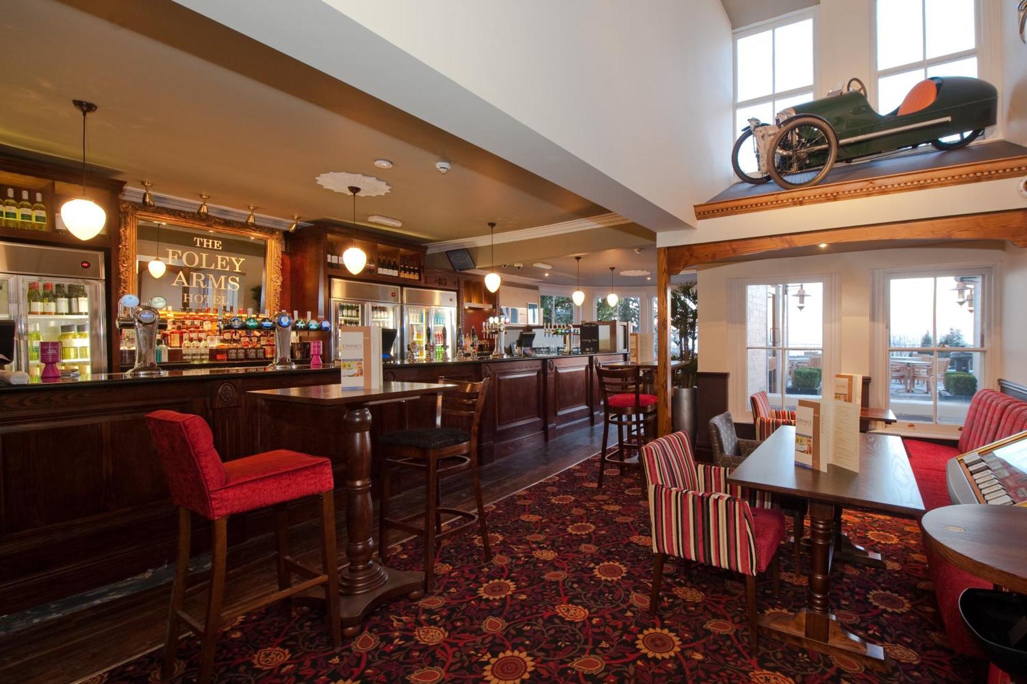Foley Arms Hotel Great Malvern Exterior foto