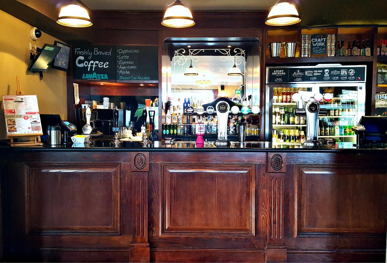 Foley Arms Hotel Great Malvern Exterior foto